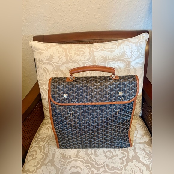 Stylish Black and Brown Backpack - Picture 1 of 8